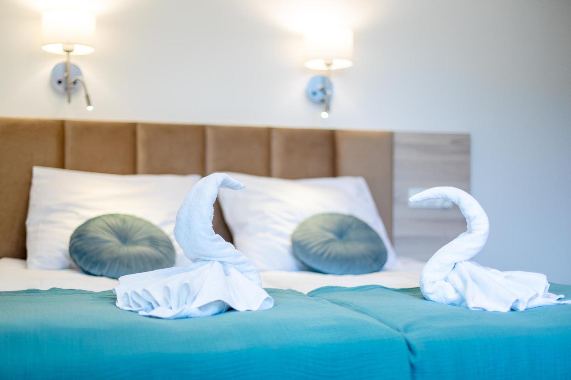 Apartamenty Przy Plazy Z Basenem Z Podgrzewana Woda I Mini Spa - Osrodek Kolonijno-Wczasowy Mewa Niechorze Exteriér fotografie