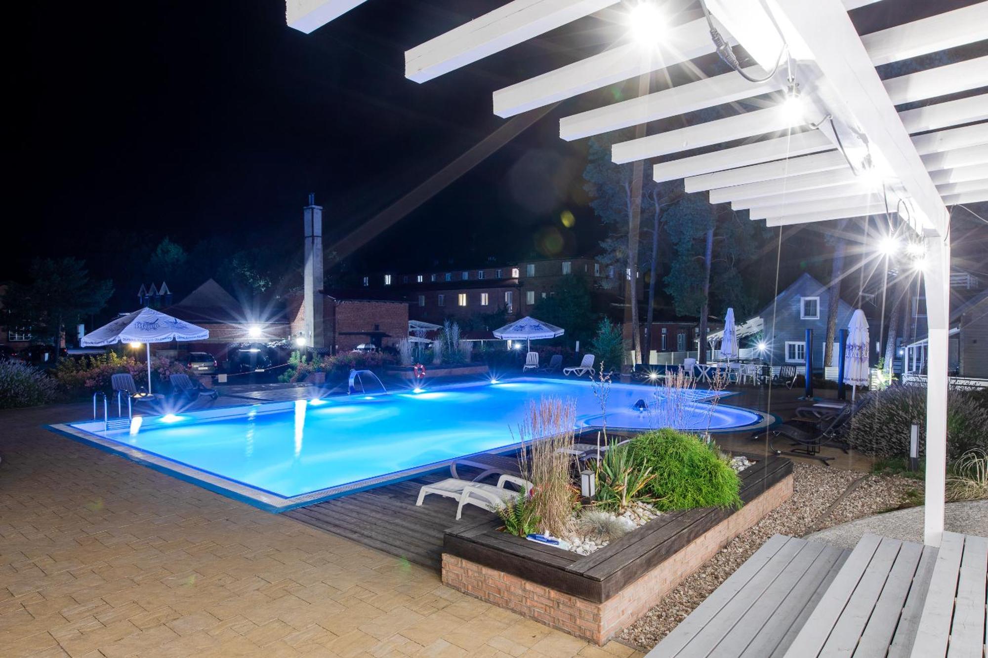 Apartamenty Przy Plazy Z Basenem Z Podgrzewana Woda I Mini Spa - Osrodek Kolonijno-Wczasowy Mewa Niechorze Exteriér fotografie